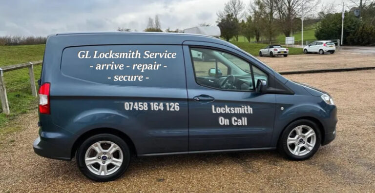 GL Locksmith blue ford courier